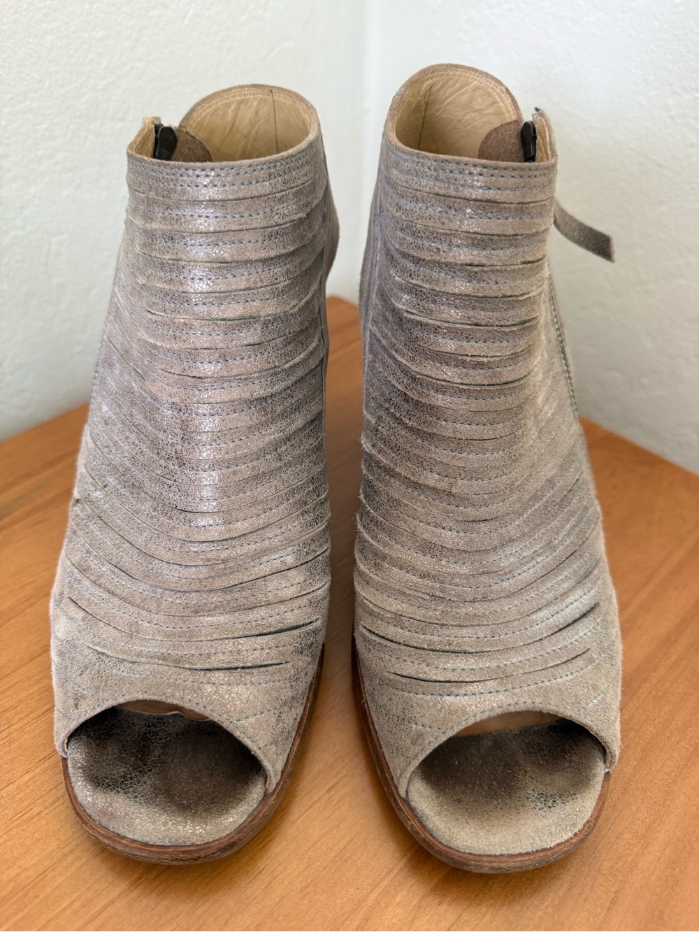 Paul Green Women's Cayenne Peep-Toe Ankle Bootie size 10